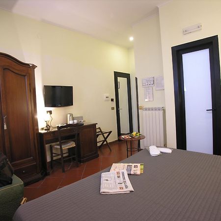 Hotel Toledo نابولي المظهر الخارجي الصورة