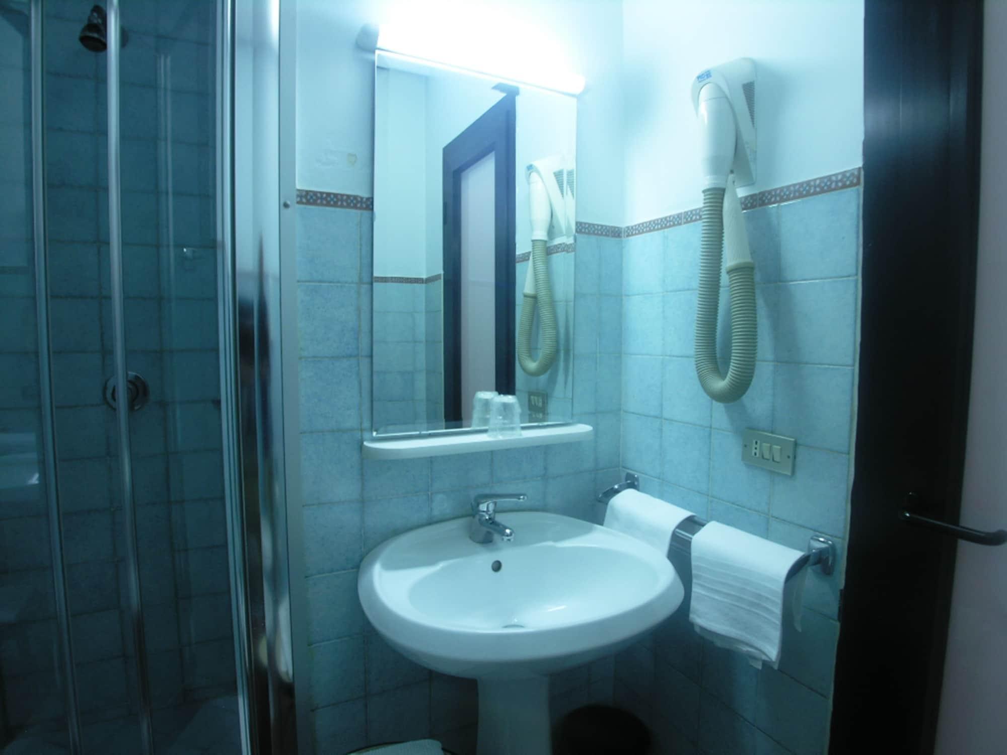 Hotel Toledo نابولي المظهر الخارجي الصورة