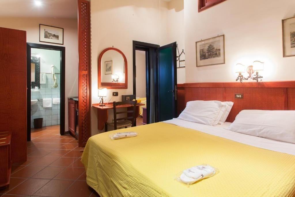 Hotel Toledo نابولي المظهر الخارجي الصورة