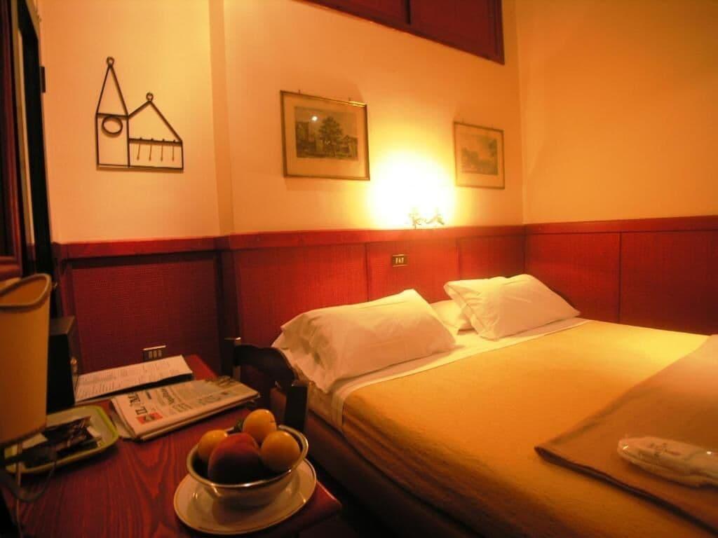 Hotel Toledo نابولي المظهر الخارجي الصورة